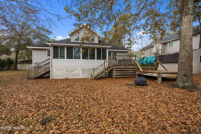 312 NE 54th Street, Oak Island, NC 28465