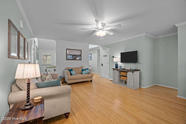 312 NE 54th Street, Oak Island, NC 28465