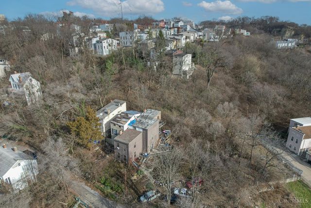 2125 Renner Place, Cincinnati, OH 45214