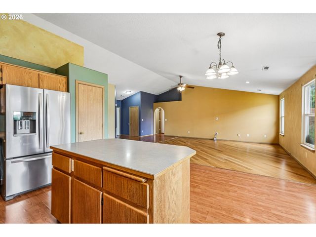 8103 Ne 166TH Ave, Vancouver, WA 98682