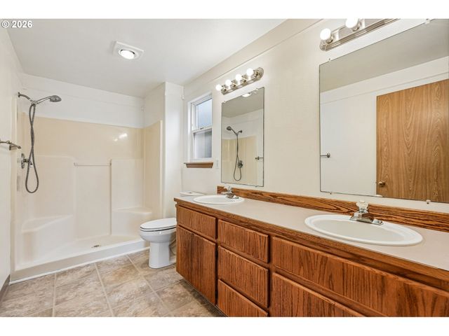 8103 Ne 166TH Ave, Vancouver, WA 98682