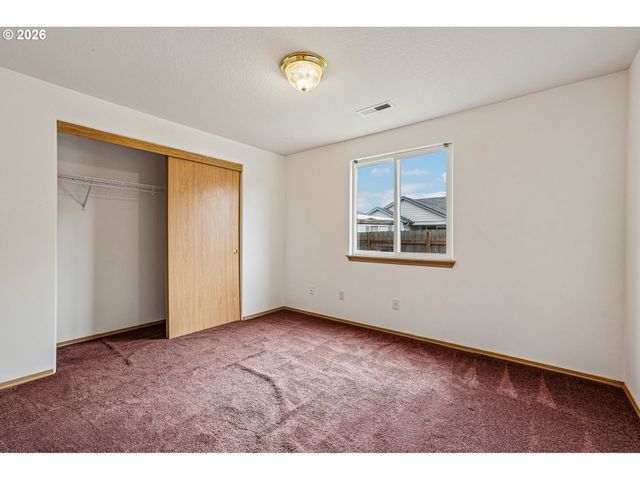8103 Ne 166TH Ave, Vancouver, WA 98682