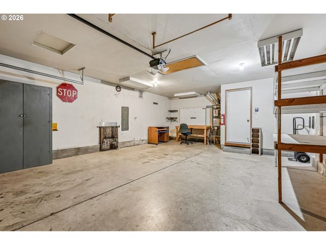 8103 Ne 166TH Ave, Vancouver, WA 98682