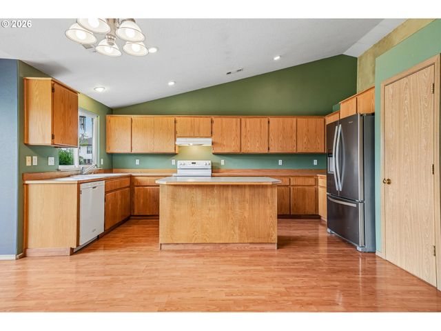 8103 Ne 166TH Ave, Vancouver, WA 98682