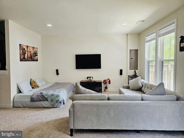 42311 BELGRAVE GARDENS TER, Brambleton, VA 20148