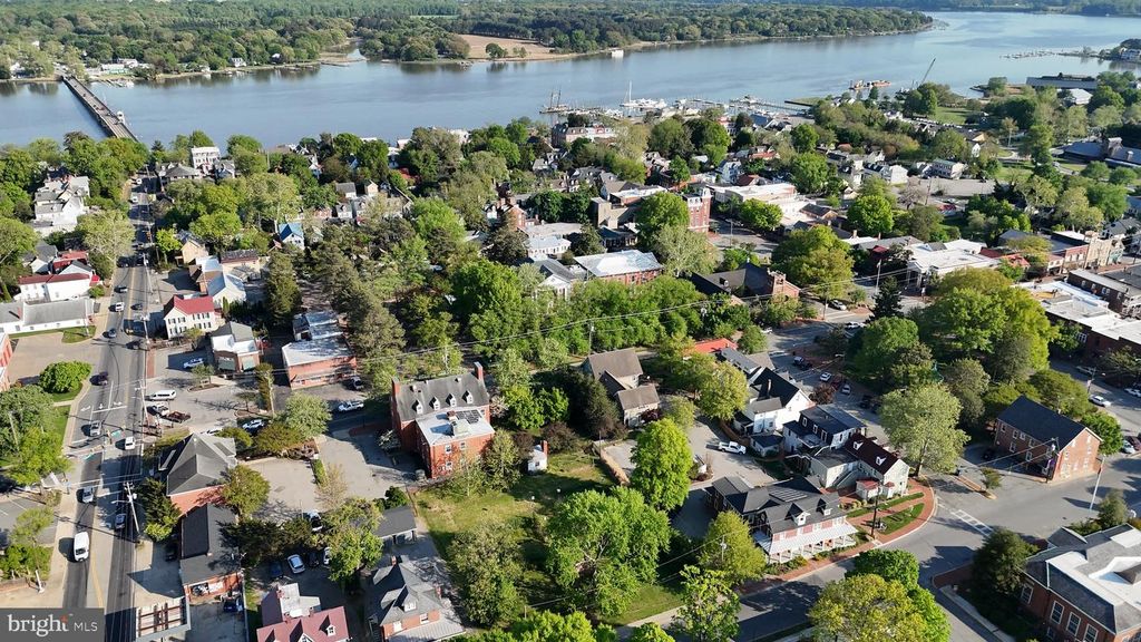 Image 6 of property listing at 116 CROSS ST, Chestertown, MD 21620