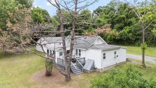 5 Wanzer Avenue, East Greenbush, NY 12144