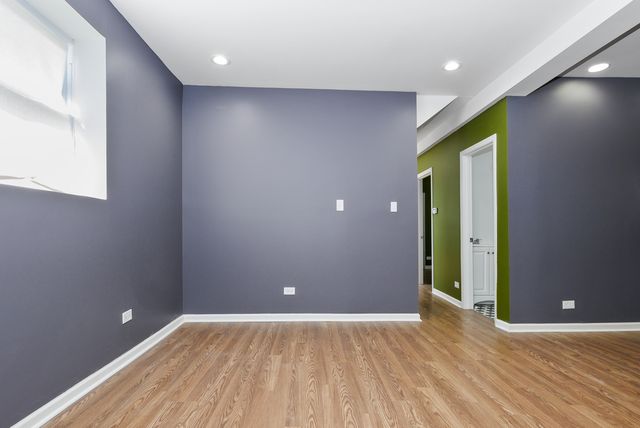 7359 S Vernon Avenue, Chicago, IL 60619