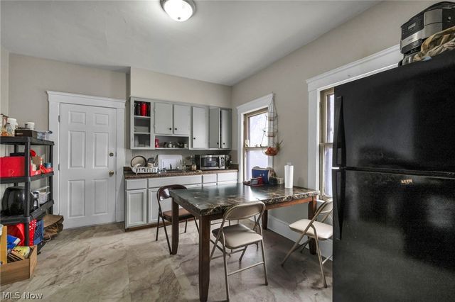 6904 Lawn Avenue, Cleveland, OH 44102