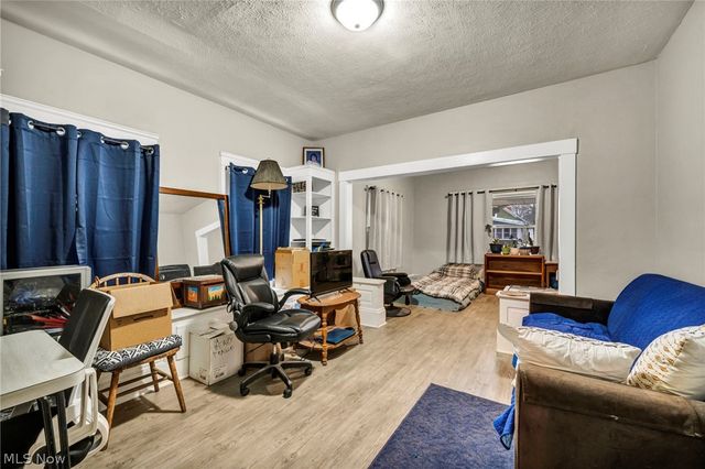 6904 Lawn Avenue, Cleveland, OH 44102