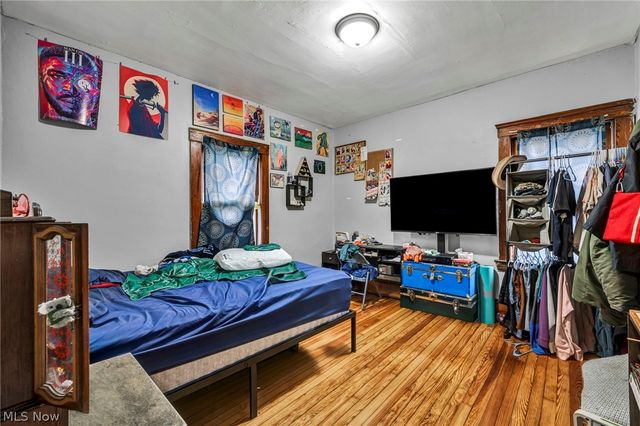 6904 Lawn Avenue, Cleveland, OH 44102