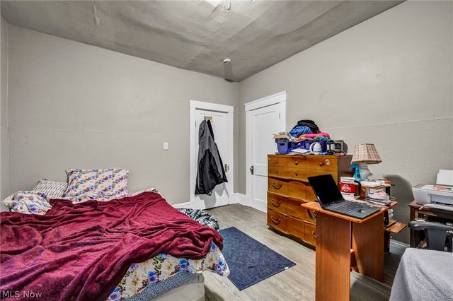 6904 Lawn Avenue, Cleveland, OH 44102