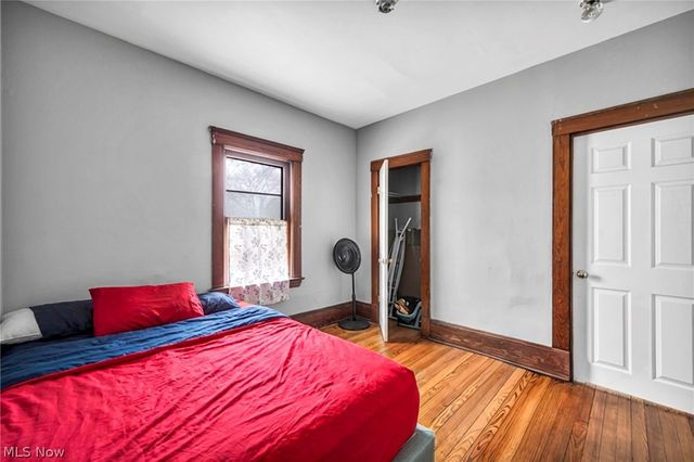 6904 Lawn Avenue, Cleveland, OH 44102