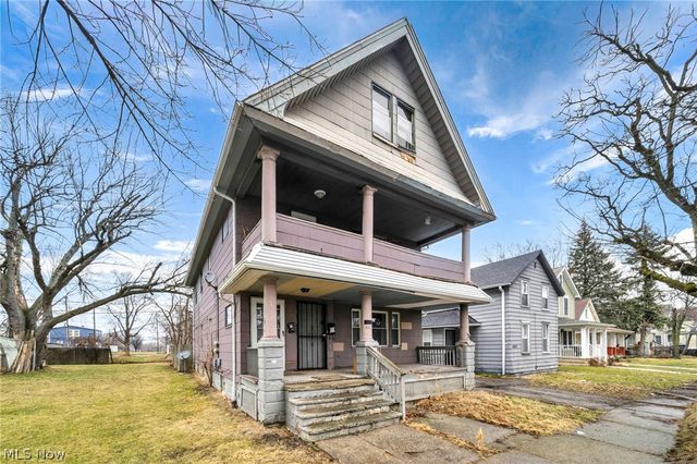 6904 Lawn Avenue, Cleveland, OH 44102