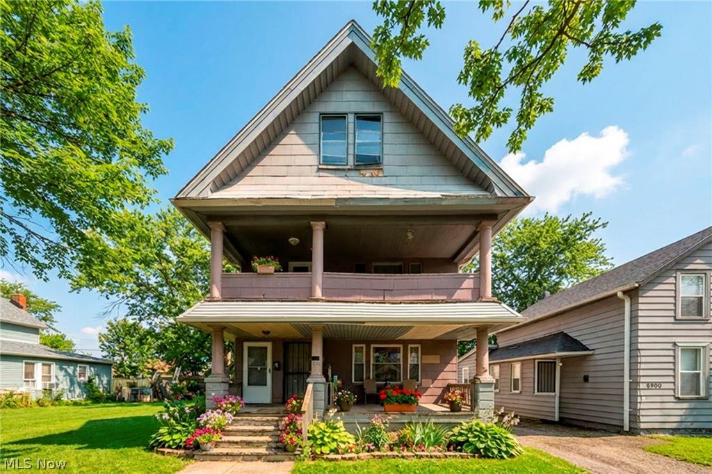 6904 Lawn Avenue, Cleveland, OH 44102