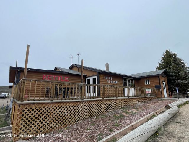 307 US-189, Kemmerer, WY 83101 property photo