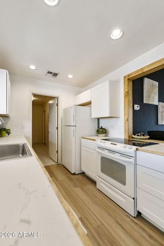 11135 E ELMHURST Drive, Sun Lakes, AZ 85248