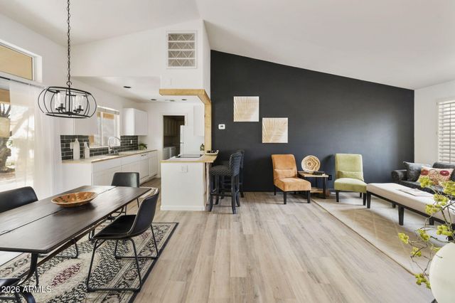 11135 E ELMHURST Drive, Sun Lakes, AZ 85248