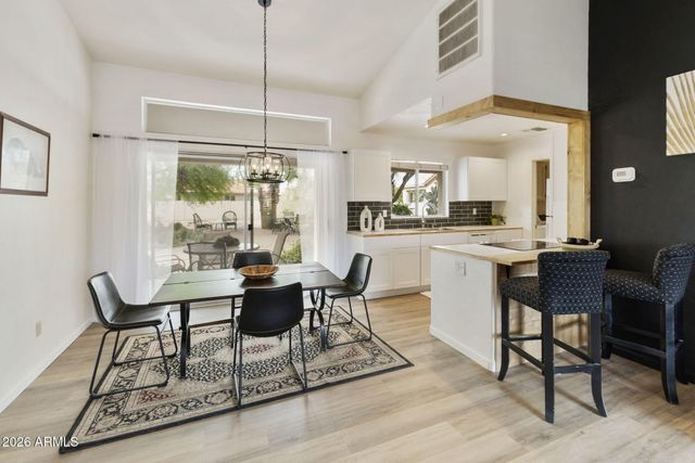 11135 E ELMHURST Drive, Sun Lakes, AZ 85248