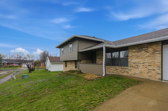 2713 POPPY WAY, Columbia, MO 65202