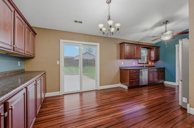 2713 POPPY WAY, Columbia, MO 65202