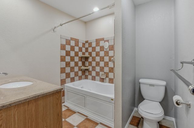 2713 POPPY WAY, Columbia, MO 65202