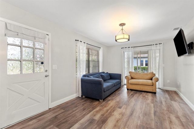 1218 E NEW ORLEANS AVENUE, Tampa, FL 33603