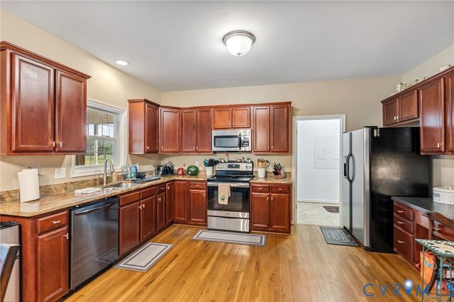 8216 Cookes Farm Ct, Henrico, VA 23231