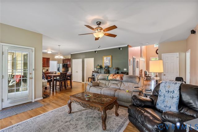 8216 Cookes Farm Ct, Henrico, VA 23231