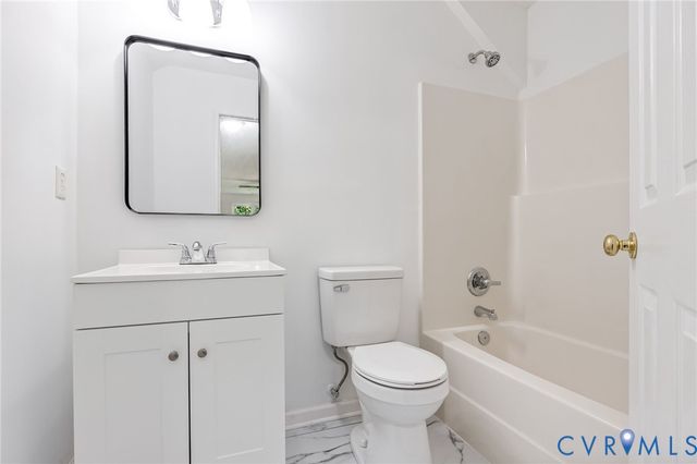 8216 Cookes Farm Ct, Henrico, VA 23231