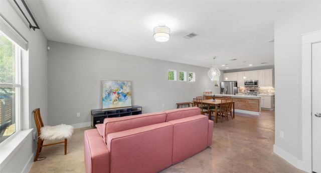 3104 Neal ST, Austin, TX 78702