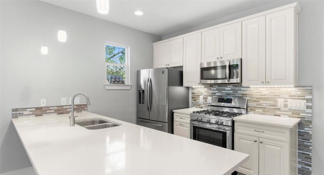 3104 Neal ST, Austin, TX 78702