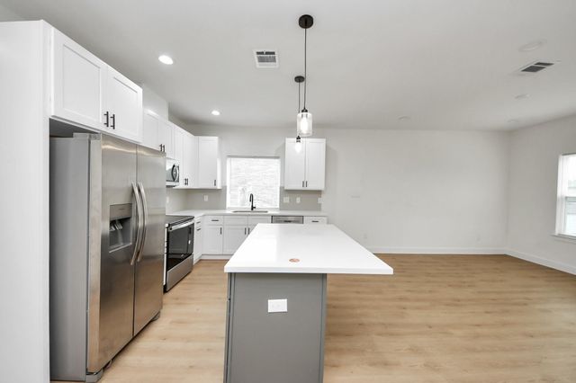8316 Corinth Street c, Houston, TX 77051