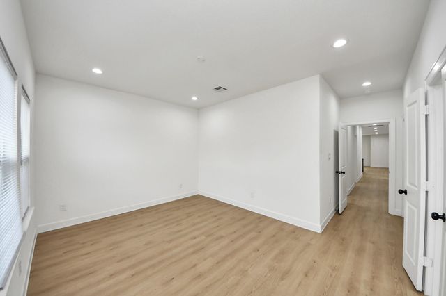 8316 Corinth Street c, Houston, TX 77051