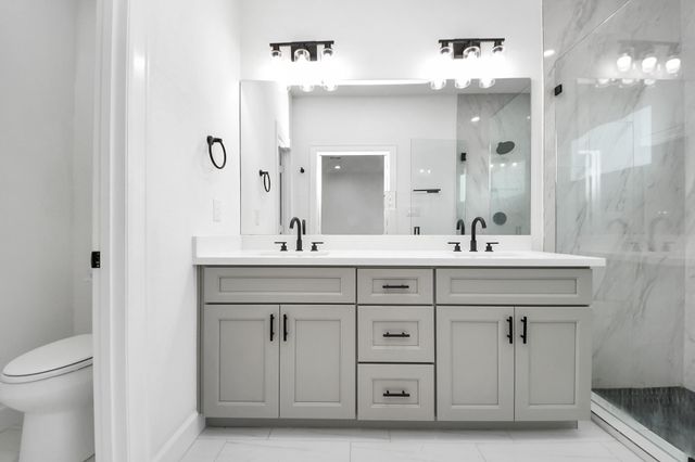 8316 Corinth Street c, Houston, TX 77051