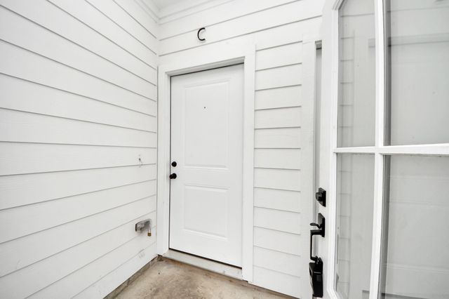 8316 Corinth Street c, Houston, TX 77051