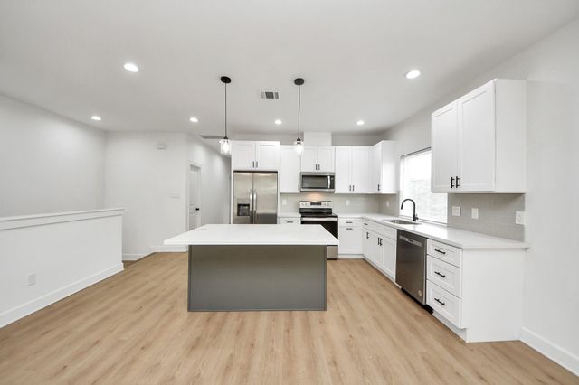 8316 Corinth Street c, Houston, TX 77051