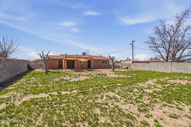 1820 Debra Street, Las Cruces, NM 88001