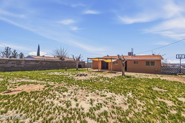 1820 Debra Street, Las Cruces, NM 88001