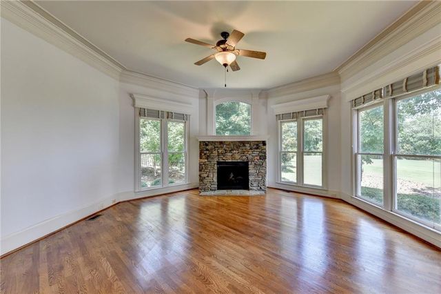 6940 Laurel Oak Drive, Suwanee, GA 30024