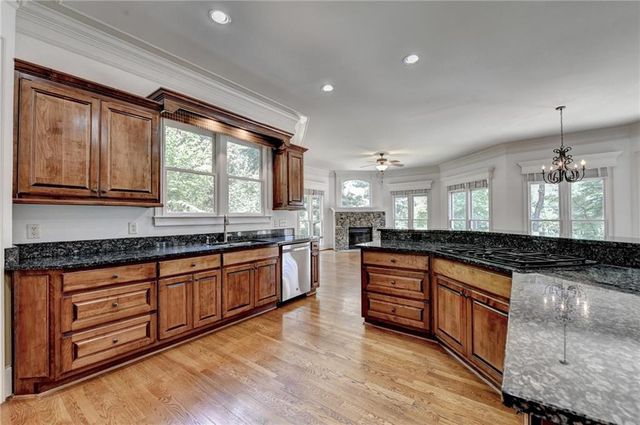 6940 Laurel Oak Drive, Suwanee, GA 30024