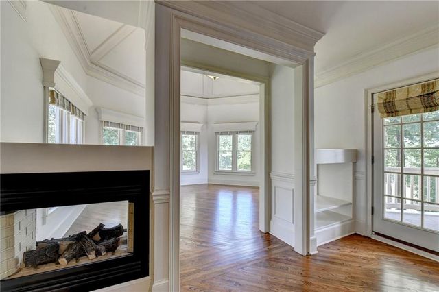 6940 Laurel Oak Drive, Suwanee, GA 30024