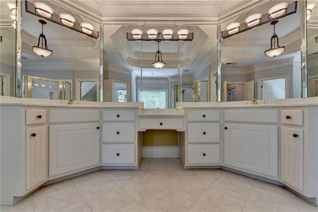 6940 Laurel Oak Drive, Suwanee, GA 30024
