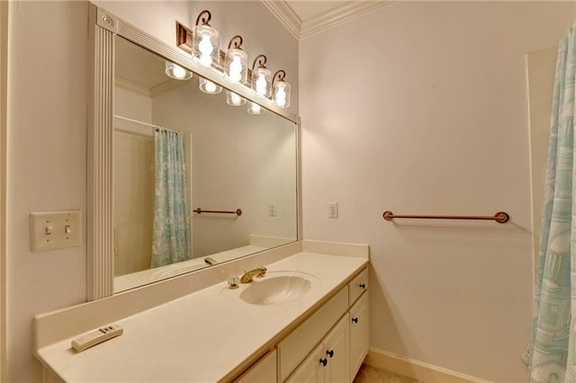 6940 Laurel Oak Drive, Suwanee, GA 30024