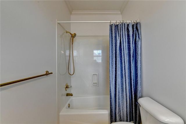 6940 Laurel Oak Drive, Suwanee, GA 30024