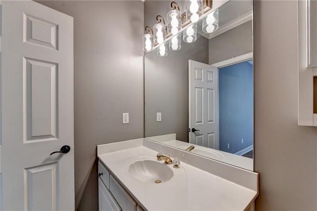 6940 Laurel Oak Drive, Suwanee, GA 30024