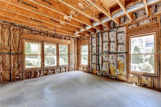 6940 Laurel Oak Drive, Suwanee, GA 30024
