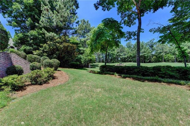 6940 Laurel Oak Drive, Suwanee, GA 30024