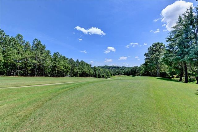 6940 Laurel Oak Drive, Suwanee, GA 30024