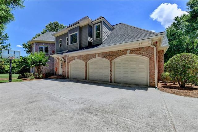 6940 Laurel Oak Drive, Suwanee, GA 30024